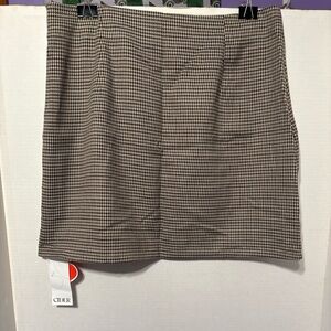 Women’s  Skirt, NWT